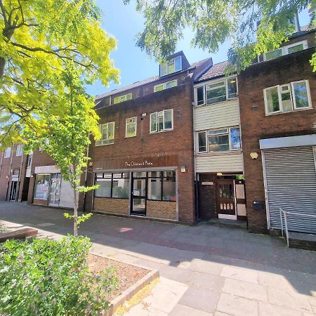 Flat In Battersea, 5 Minutes From Clapham Junction Station Apartment ลอนดอน ภายนอก รูปภาพ