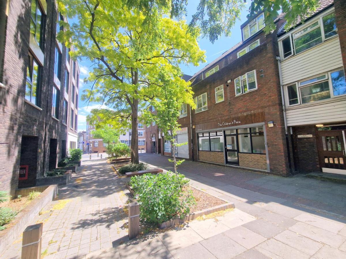 Flat In Battersea, 5 Minutes From Clapham Junction Station Apartment ลอนดอน ภายนอก รูปภาพ